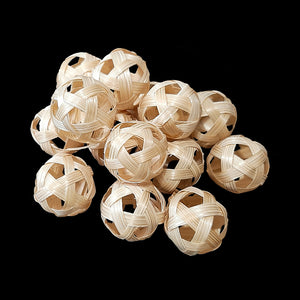Small, light-weight woven bamboo balls measuring approx 3/4". Package contains 25 balls.