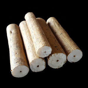 If your bird likes yucca and balsa, they will love these sticks! Sola is softer than balsa and is great for light chewers that prefer to nibble and shred. Sticks measure approx 4" by 3/4" to 1" in diameter (natural product, so size will vary).