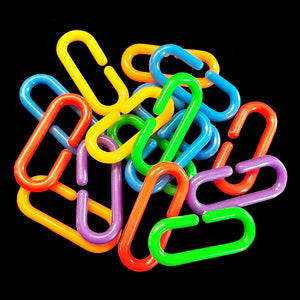 Brightly colored plastic links approx 1-1/2" x 5/8" in size. Use to make foot toys or as a link to hang toys for small to medium sized birds and sugar gliders.  Package contains 10 links in assorted colors.