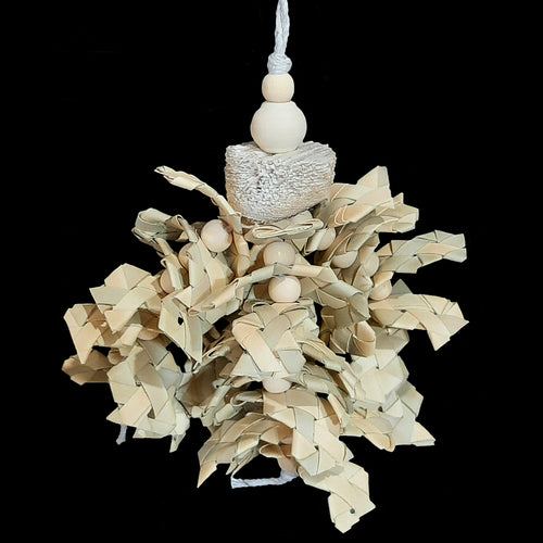 Small bird toy made with four strands of crunchy zigzag palm leaf shredders and small wood snap beads dangling under a yucca button. Strung on cotton cord. Designed for small birds such as budgies, lovebirds, linnies and other small parrots that prefer to shred.